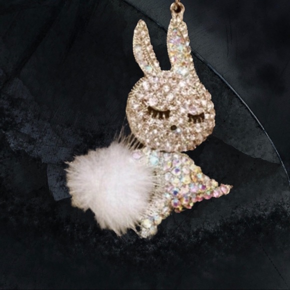 A Classy Closet 4 U Jewelry - Silver-toned Rhinestone Bunny Necklace Fluffy Tail